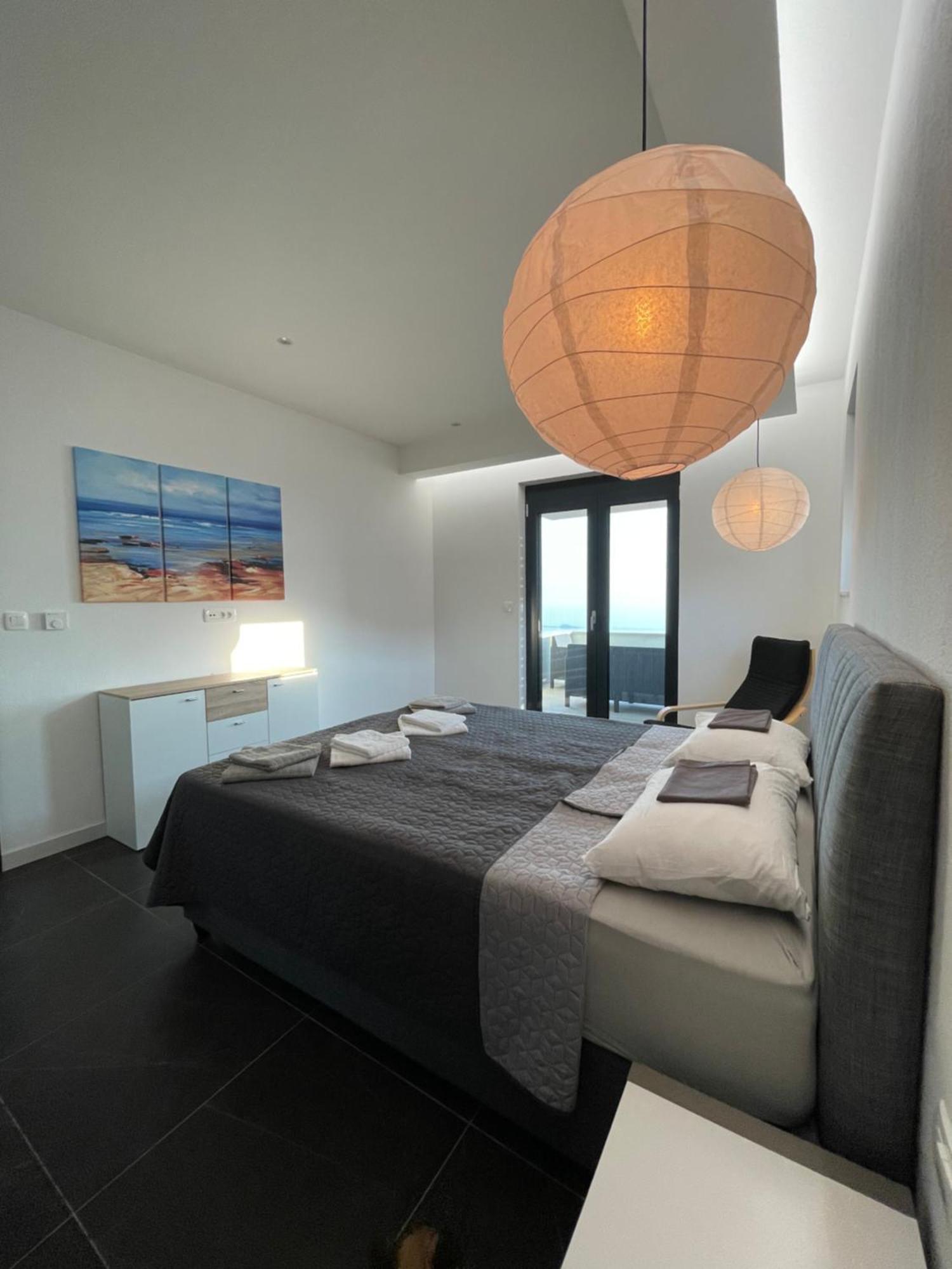 Bellavista Villa Ivanica Bagian luar foto